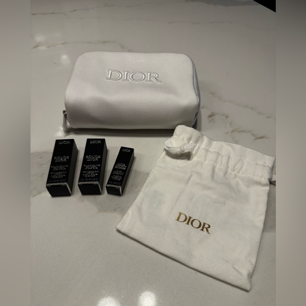 NWT Dior Makeup Pouch & 3 Samples